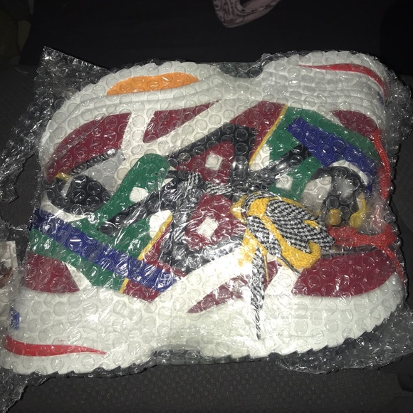 New kiccs - Picture 1 of 2